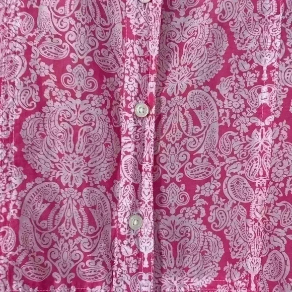 Gap Maternity Pink & White Paisley Design in Size Small. Long Sleeve/Button Up. - Picture 2 of 10